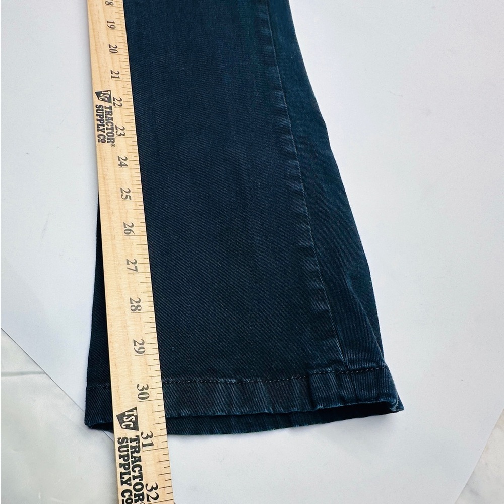 Rock & Republic Dark Navy Blue Kasandra slight flare Jeans Women’s size 6M (D34) - Picture 5 of 11